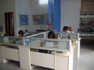 金朗日太陽(yáng)能技術(shù) 為工廠(chǎng)打造高效太陽(yáng)能發(fā)電與照明系統(tǒng)解決方案